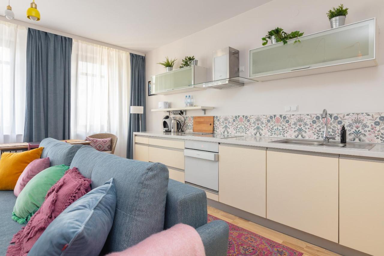 Wincentego Colorful Apartment Varsó Kültér fotó